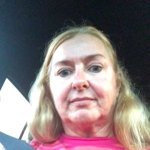 Meet your Posher, Janet